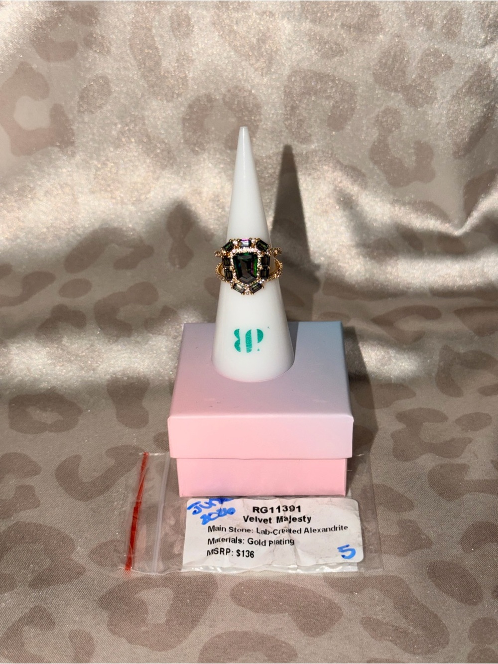 BOMB PARTY | “Velvet Majesty” Ring - June 2026 Birthday Collection